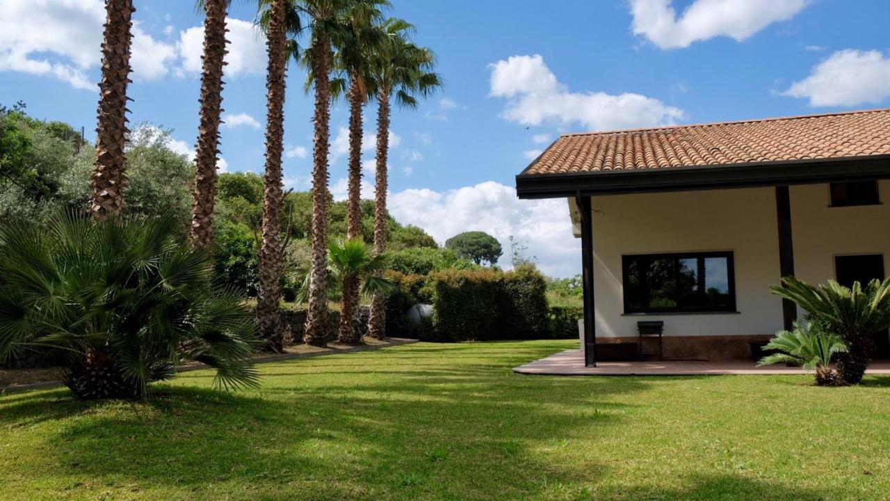 Holiday Homes Borgo Papardo Giarre Exterior photo